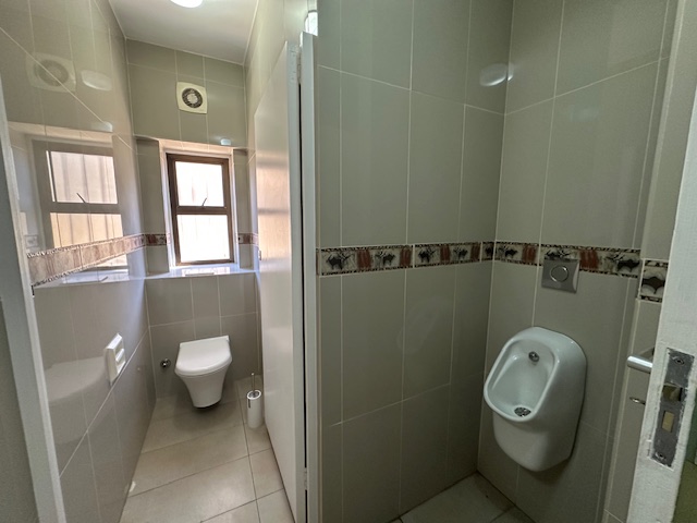 To Let commercial Property for Rent in Claremont Western Cape